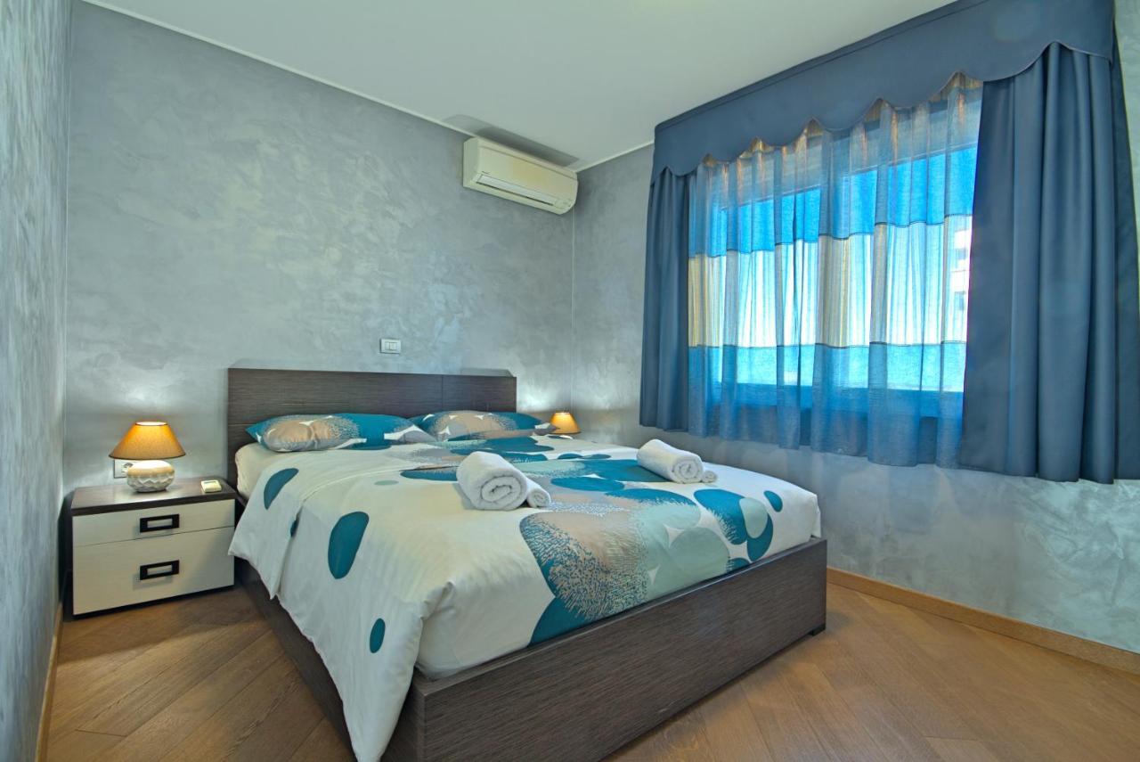 Apartments Riva-Interauto Umag Exterior foto